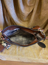 Load image into Gallery viewer, Messenger Bag in Chocolate